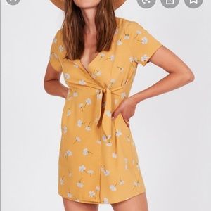 Yellow Floral Short-Sleeve Wrap Dress - Women